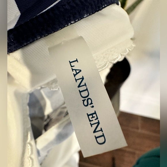 Lands End Women's V Neck Tankini Swimsuit Underwire Top Striped Size 10 navy - Picture 11 of 11